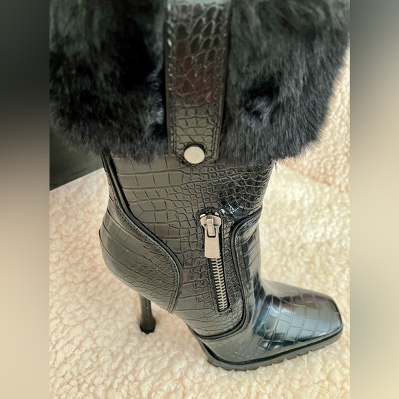 NIB Dolls Kill Current Mood Call The Shots Vegan Croc-Embossed Heeled Boots Blk - Picture 8 of 15